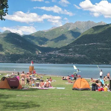 Sole E Luna - Sole Garten Ferienwohnung شقة